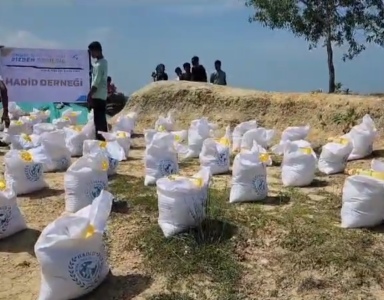 Arakan Gıda Paketi Yardımı